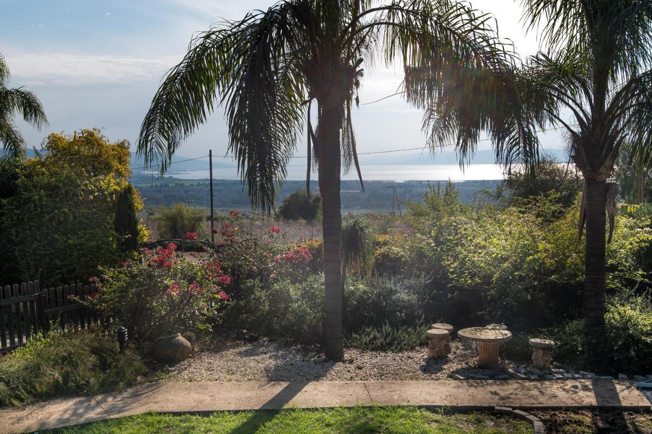 Nof Kinneret Cabins Had Nes Luaran gambar